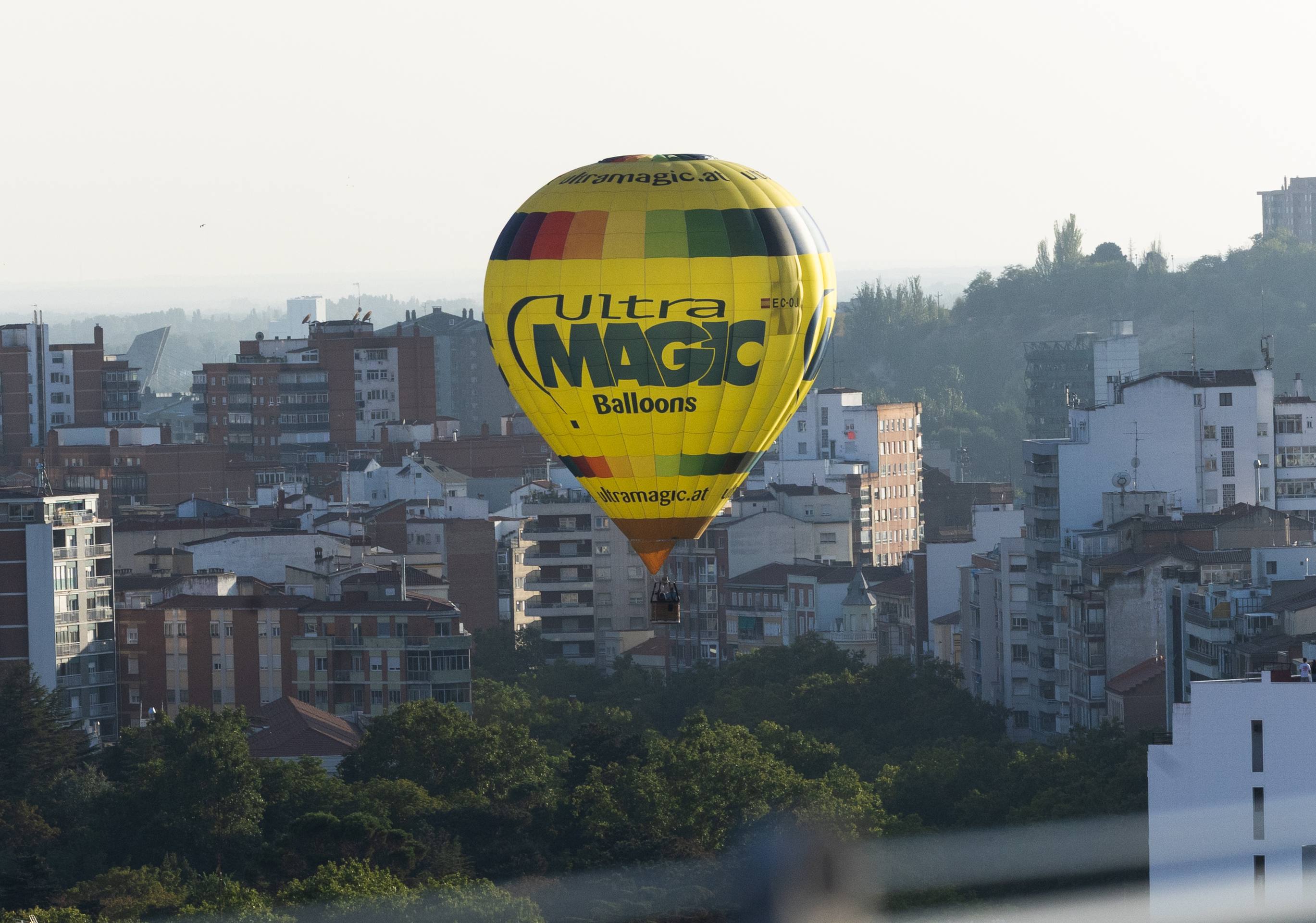 Las imágenes de los globos aerostáticos en el cielo de Valladolid