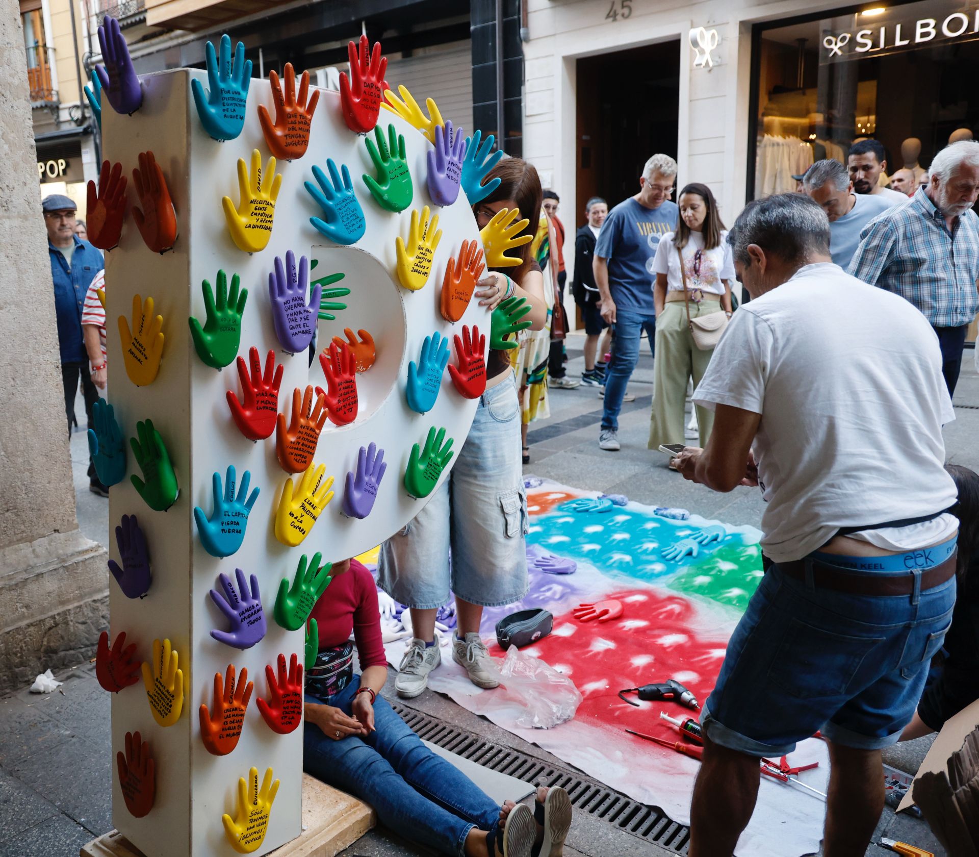Así han quedado las esculturas en forma de P del concurso de San Antolín