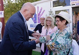El alcalde, Jesús Julio Carnero, este viernes durante la presentación de la campaña 'Valladolid libre de agresiones sexistas'.