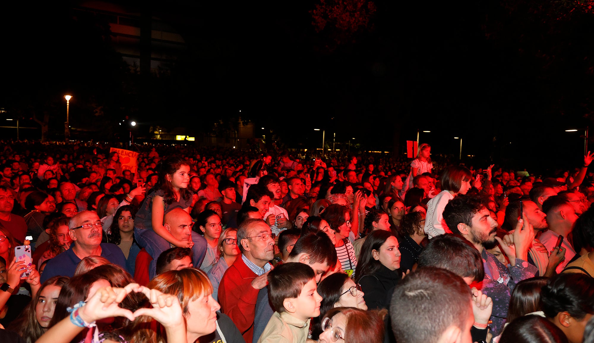 Así fue el concierto de Melody en las Fiestas de Palencia