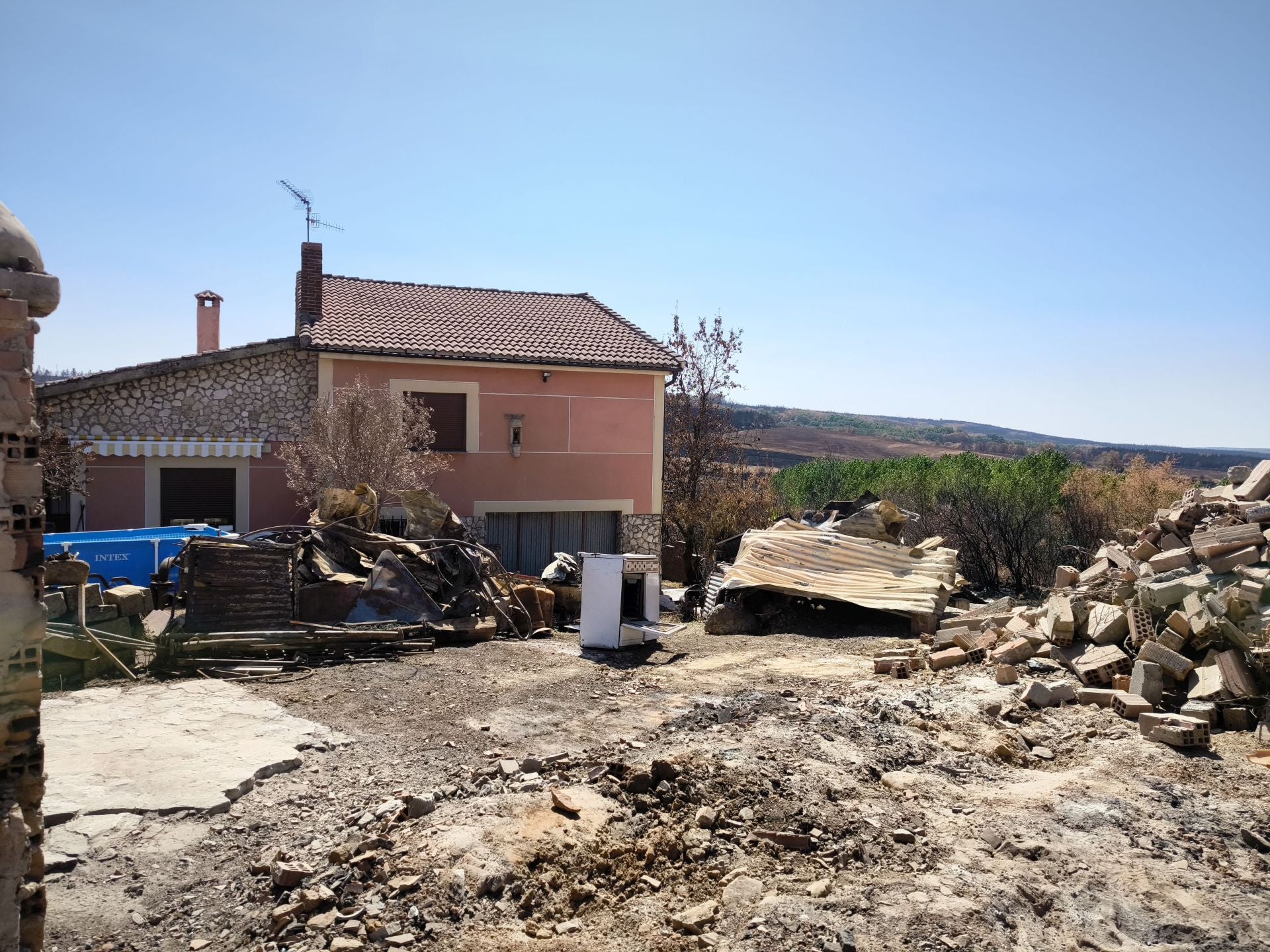 San Pedro de Cansoles avanza en su reconstrucción tras las llamas