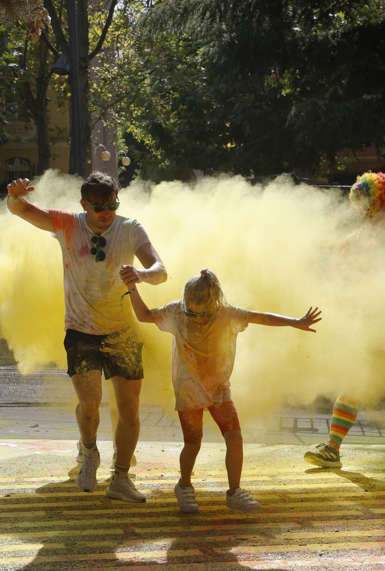 Palencia se tiñe de colores festivos