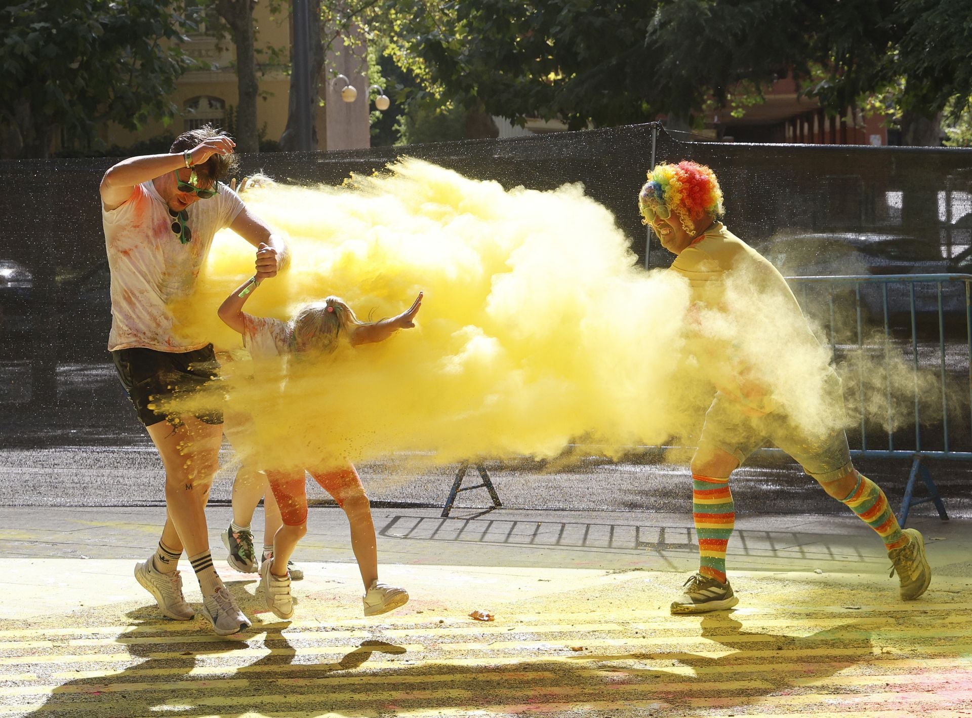 Palencia se tiñe de colores festivos