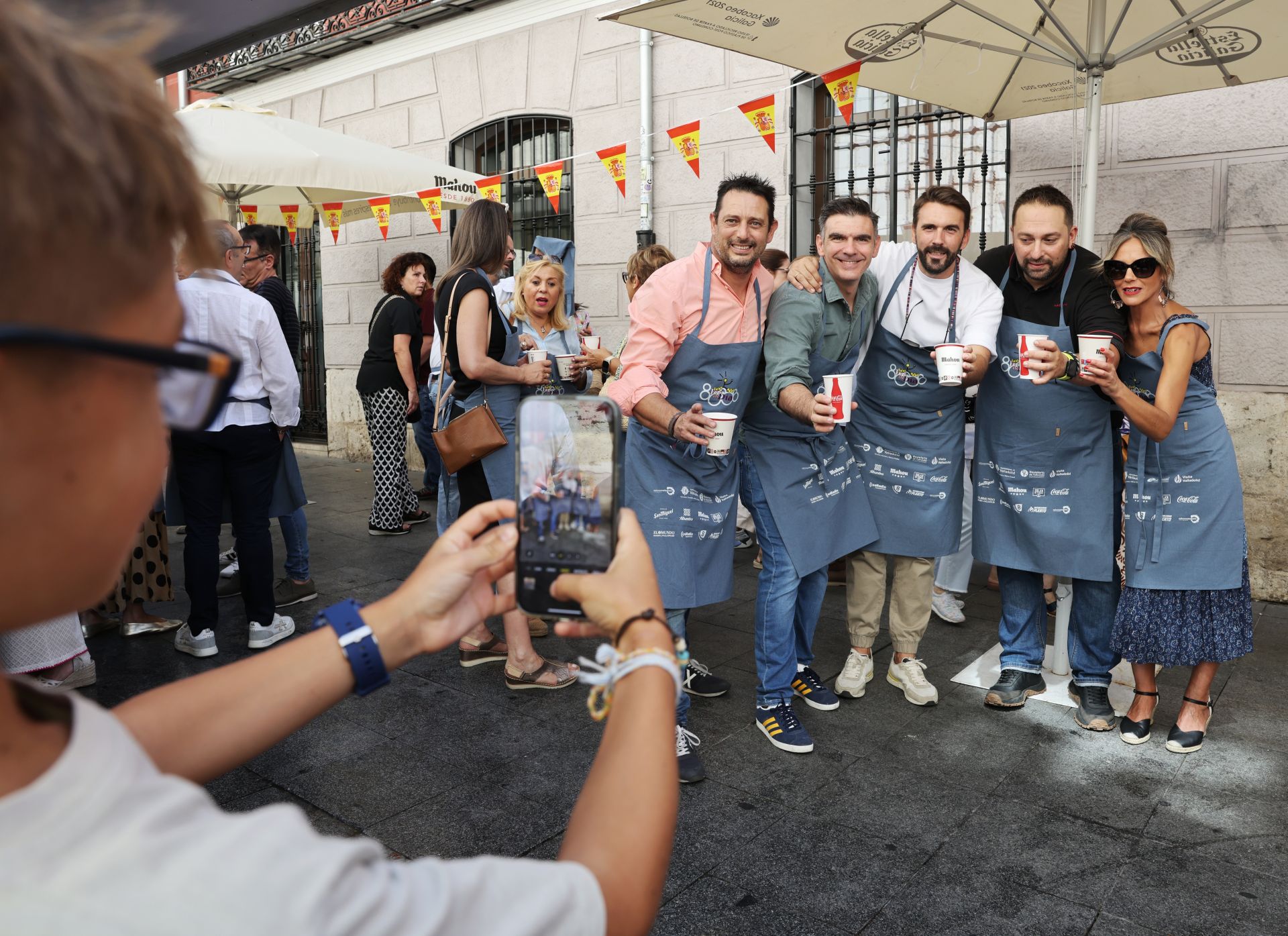 Las imágenes del ambientazo de la primera jornada oficial de las casetas de la Feria de Día