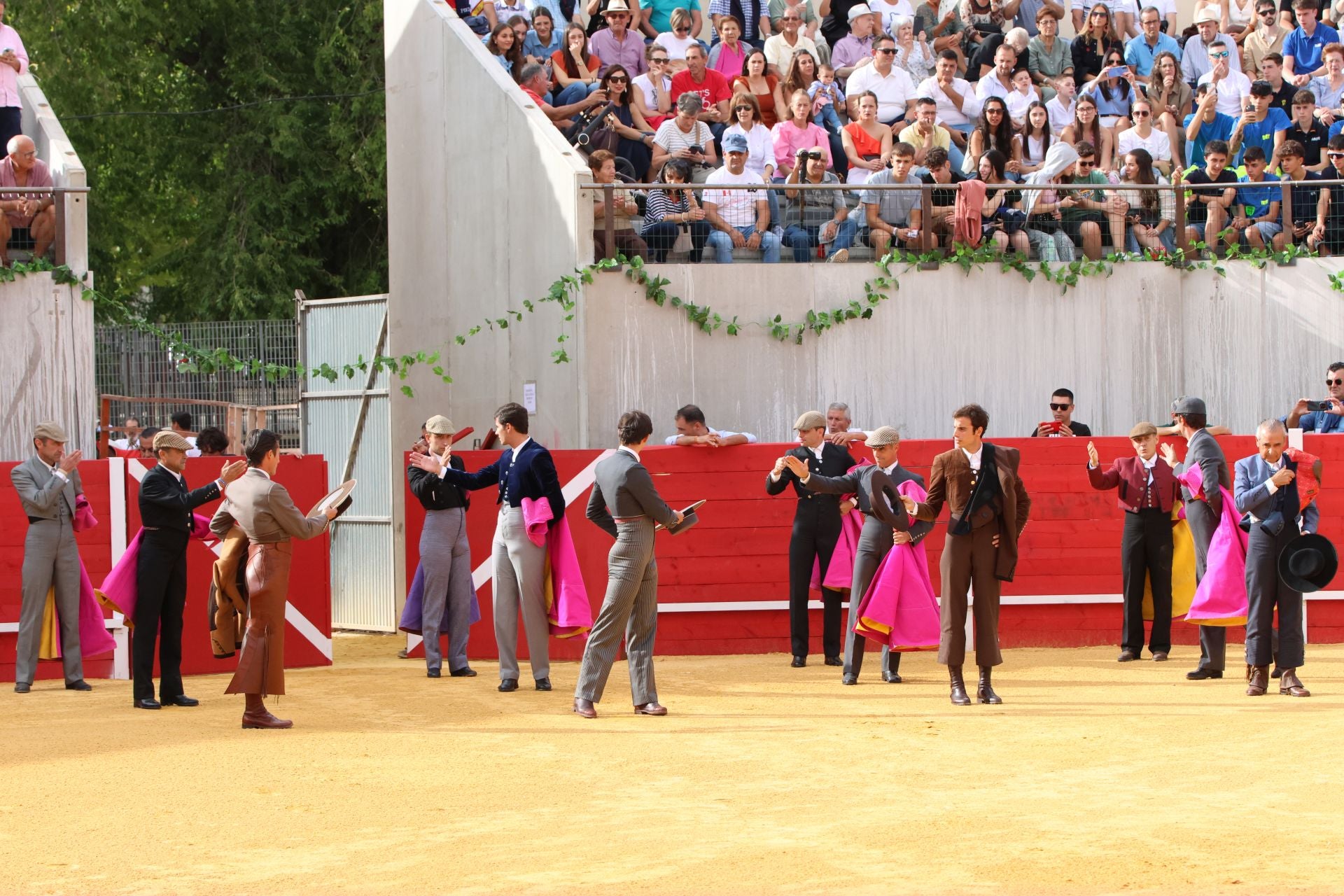La inauguración de la plaza taurina de Alaejos, en imágenes