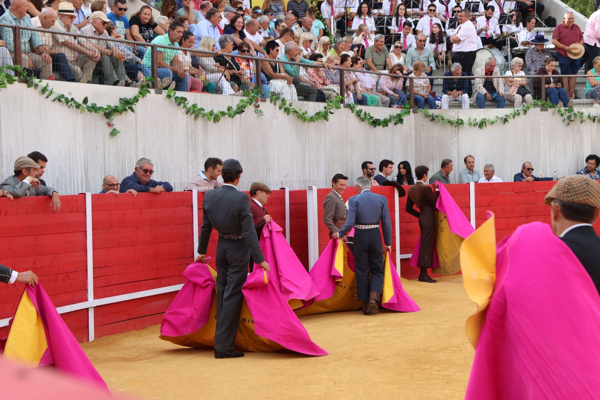 La inauguración de la plaza taurina de Alaejos, en imágenes