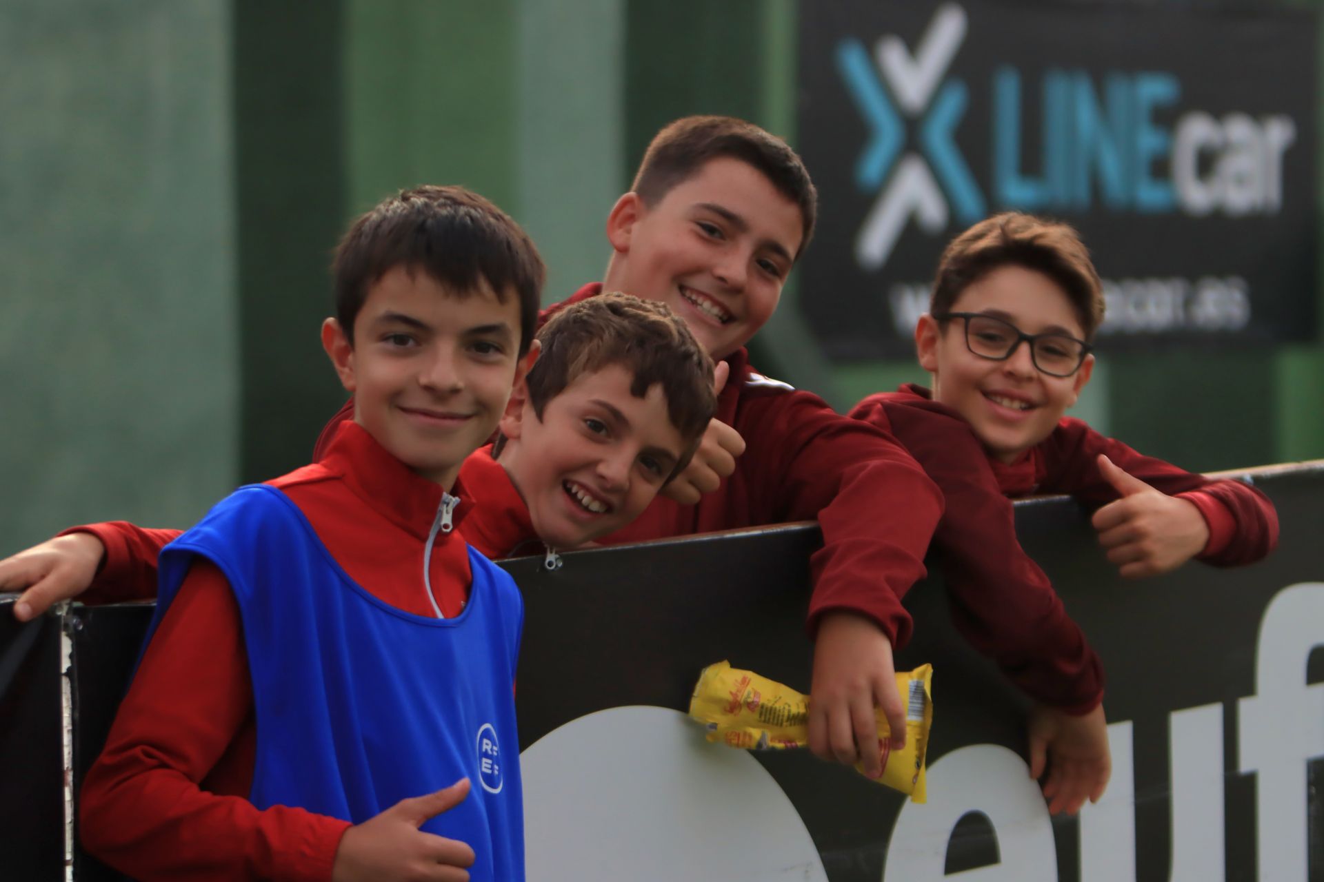 Búscate en las gradas de La Albuera durante el primer partido de la Sego