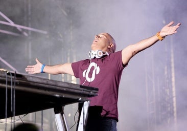 Oscarmina dj conquista con éxitos del pop y el indie las fiestas de Valladolid