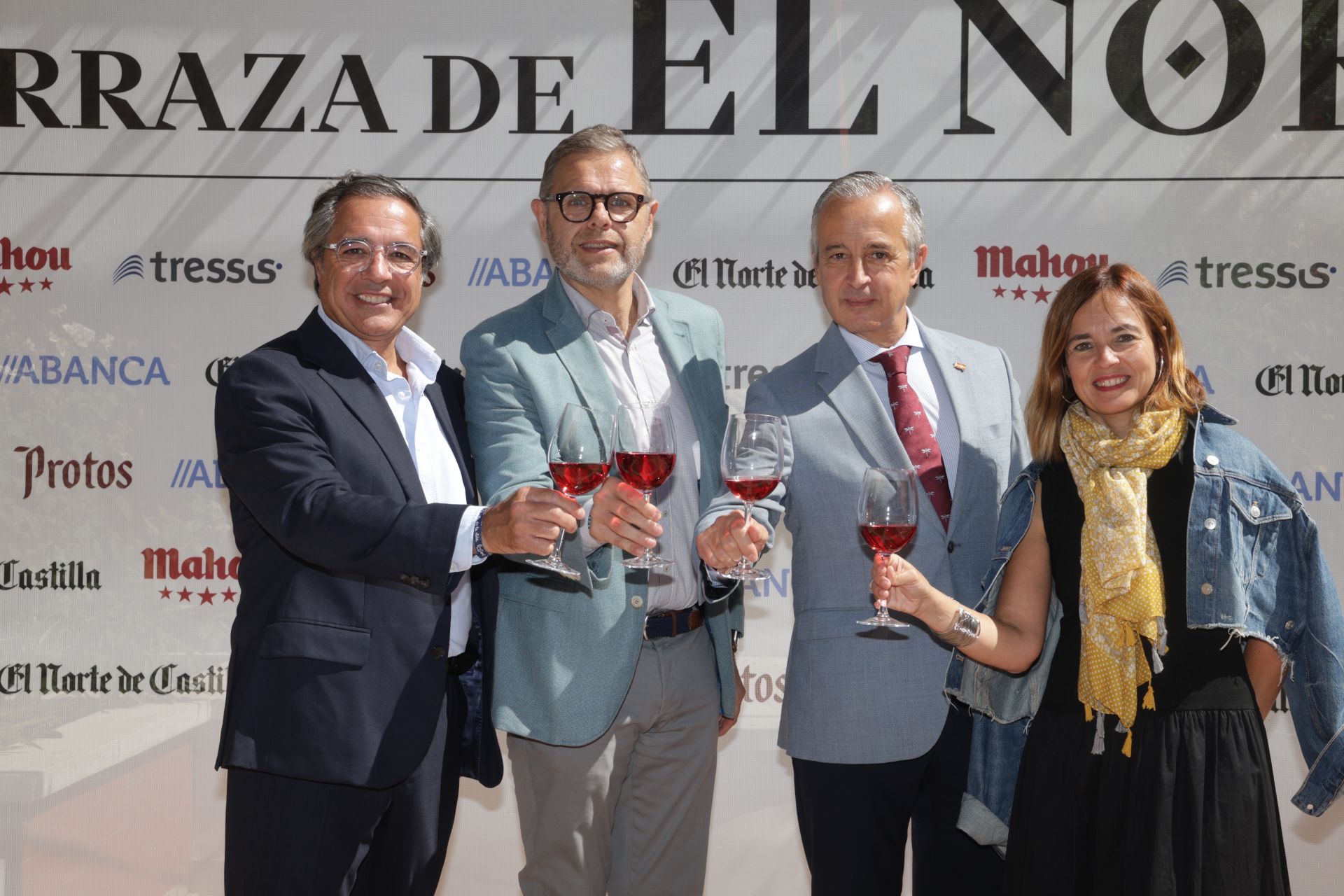 Manuel Salgado, de El Norte, y Raúl Escudero, Pablo Sáez y Alicia Clavero, de la D.O. Cigales.