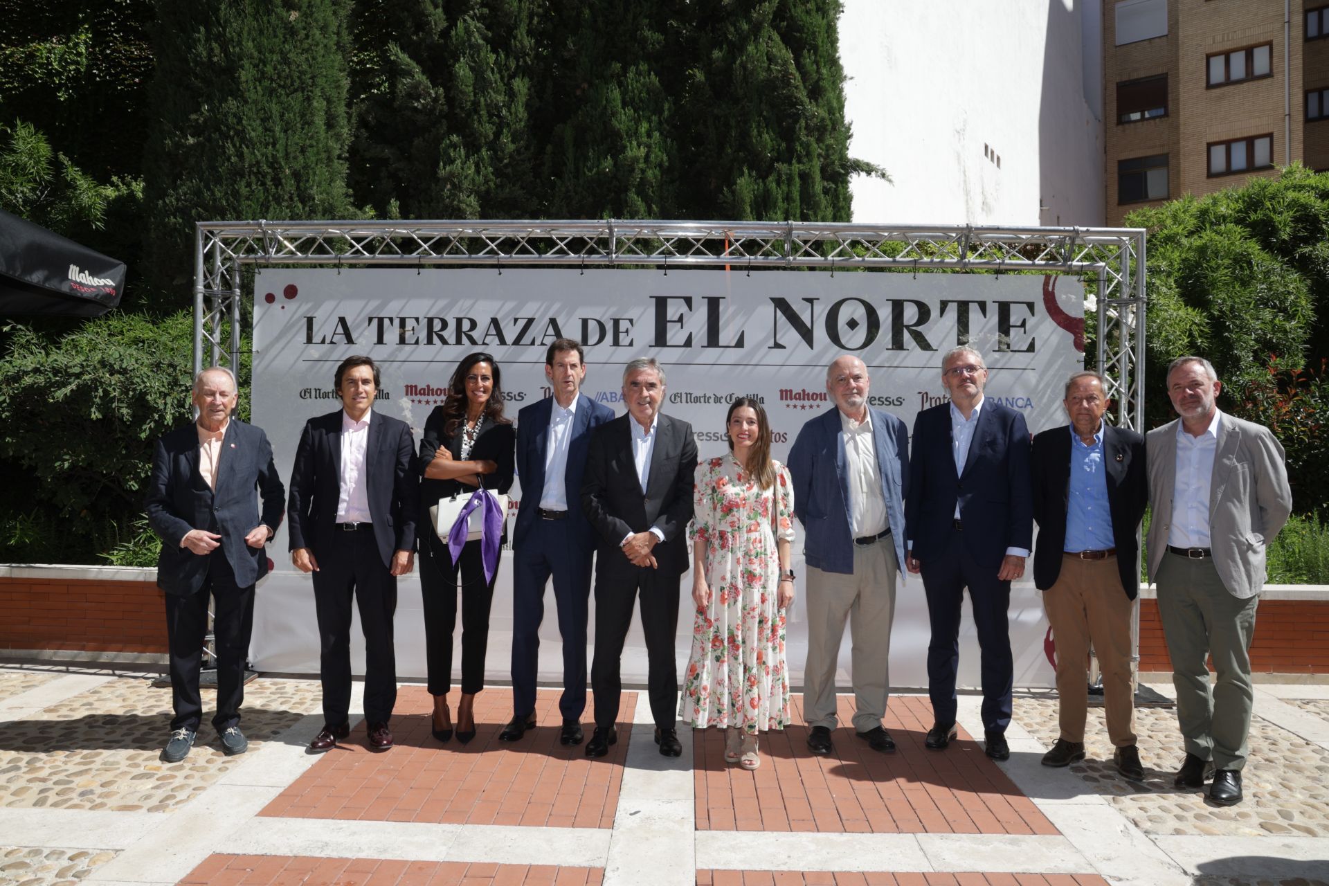 El Consejo de Administración de El Norte de Castilla: Fernando Tejerina, Guillermo Royo-Villanova, Fátima Rodríguez, Goyo Ezama, Iñaki Arechabaleta (presidente), Emma Távila (secretaria), Alfonso Candau, Íñigo Barrenechea, Germán Delibes y Ángel Ortiz.