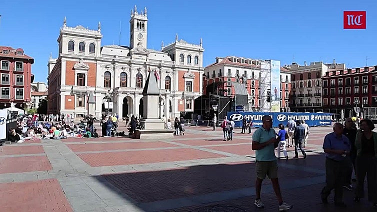 Valladolid sale a disfrutar de La Vuelta en plenas fiestas de la ciudad