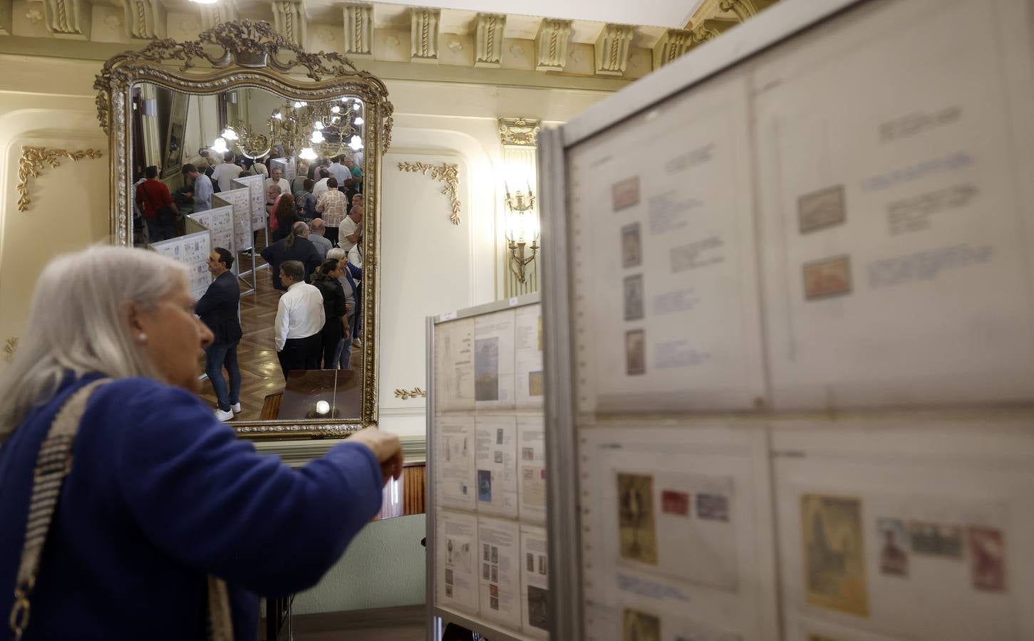 Así es la exposición en honor a Luis González en el Casino