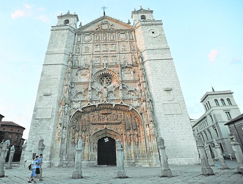 Fachada de la iglesia conventual de San Pablo.