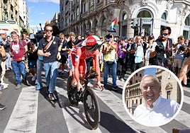 Vingegaard, al término de la prueba; en detalle, Javier Mínguez.