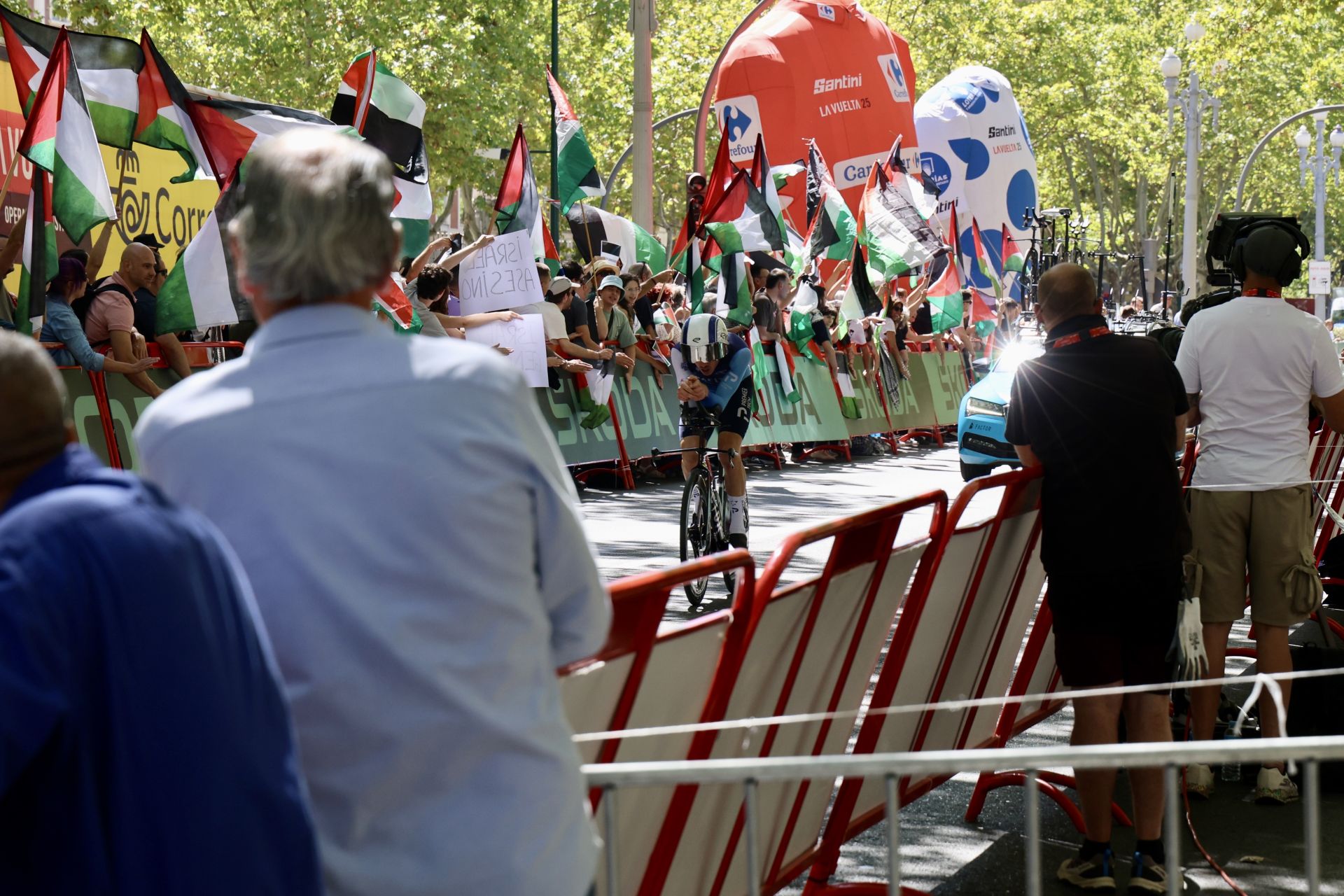 Imágenes de las protestas propalestinas en La Vuelta