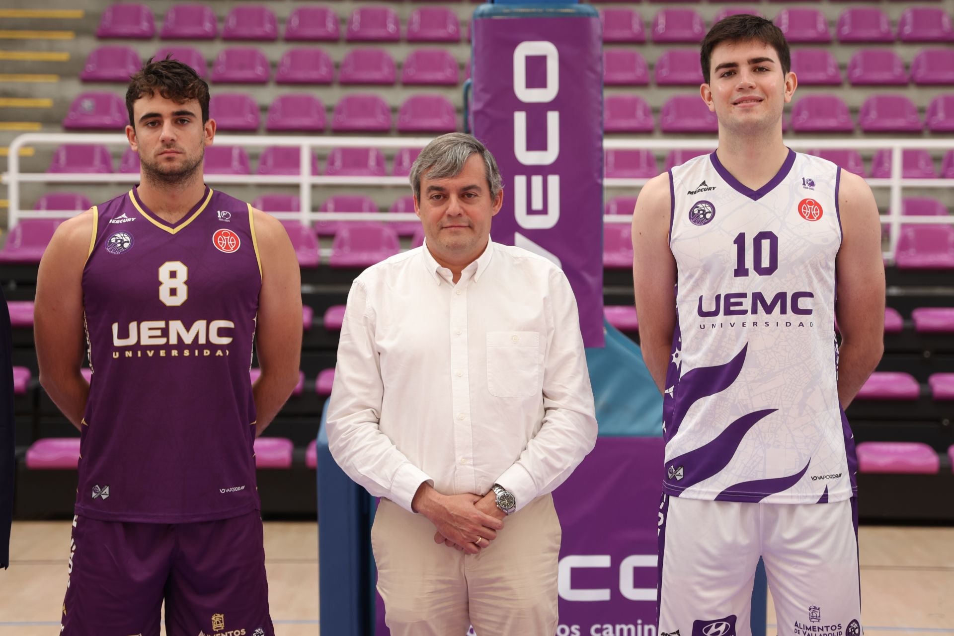Pau Carreño, el presidente del UEMC Valladolid, Lorenzo Alonso, e Iñaki Ordóñez.