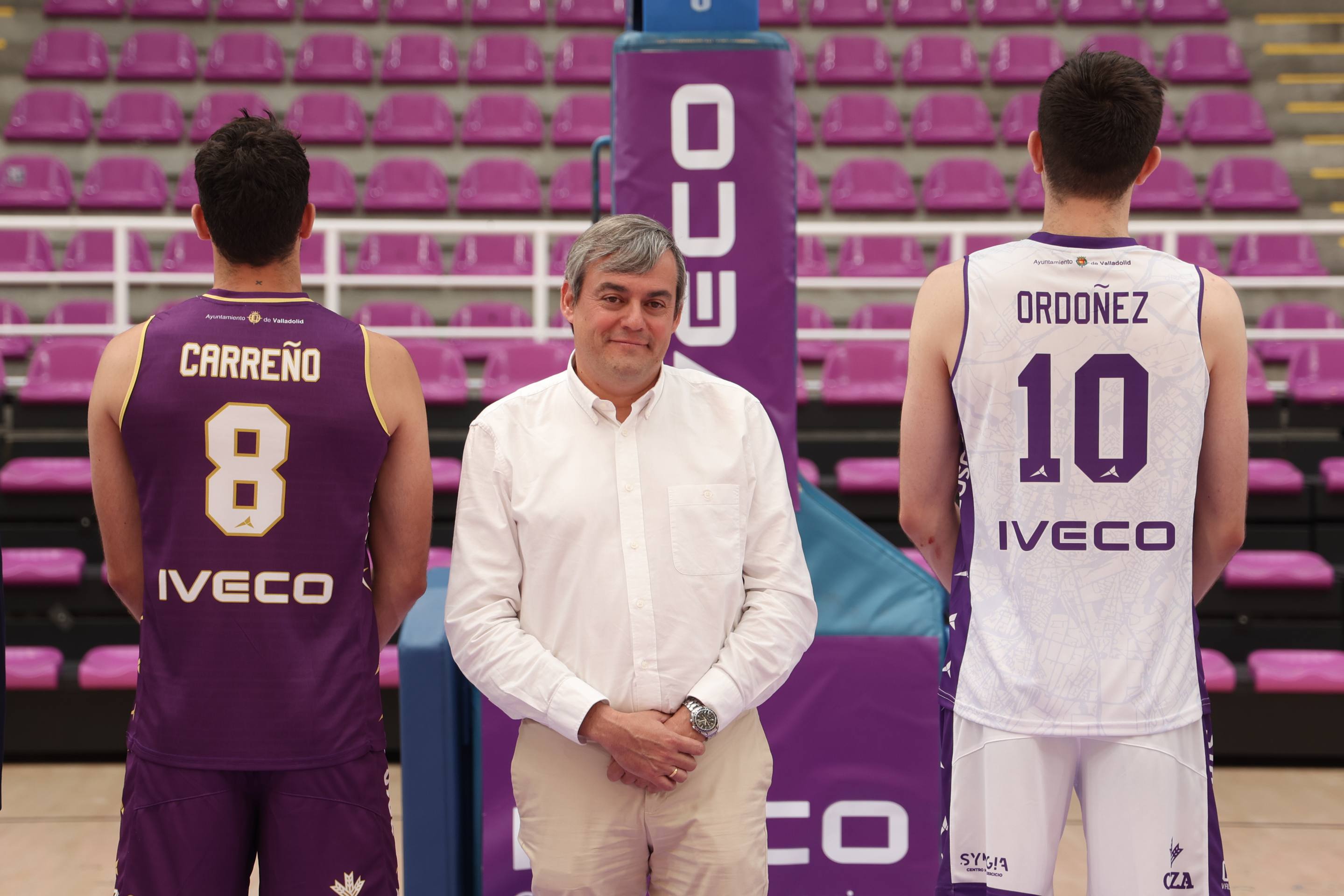 Las nuevas camisetas del CBC Valladolid, en imágenes