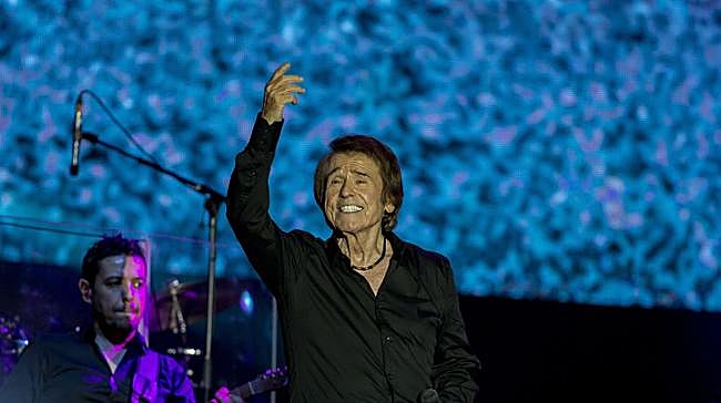 ¿Cuántas veces ha actuado Raphael en la Plaza Mayor durante este siglo XXI? 