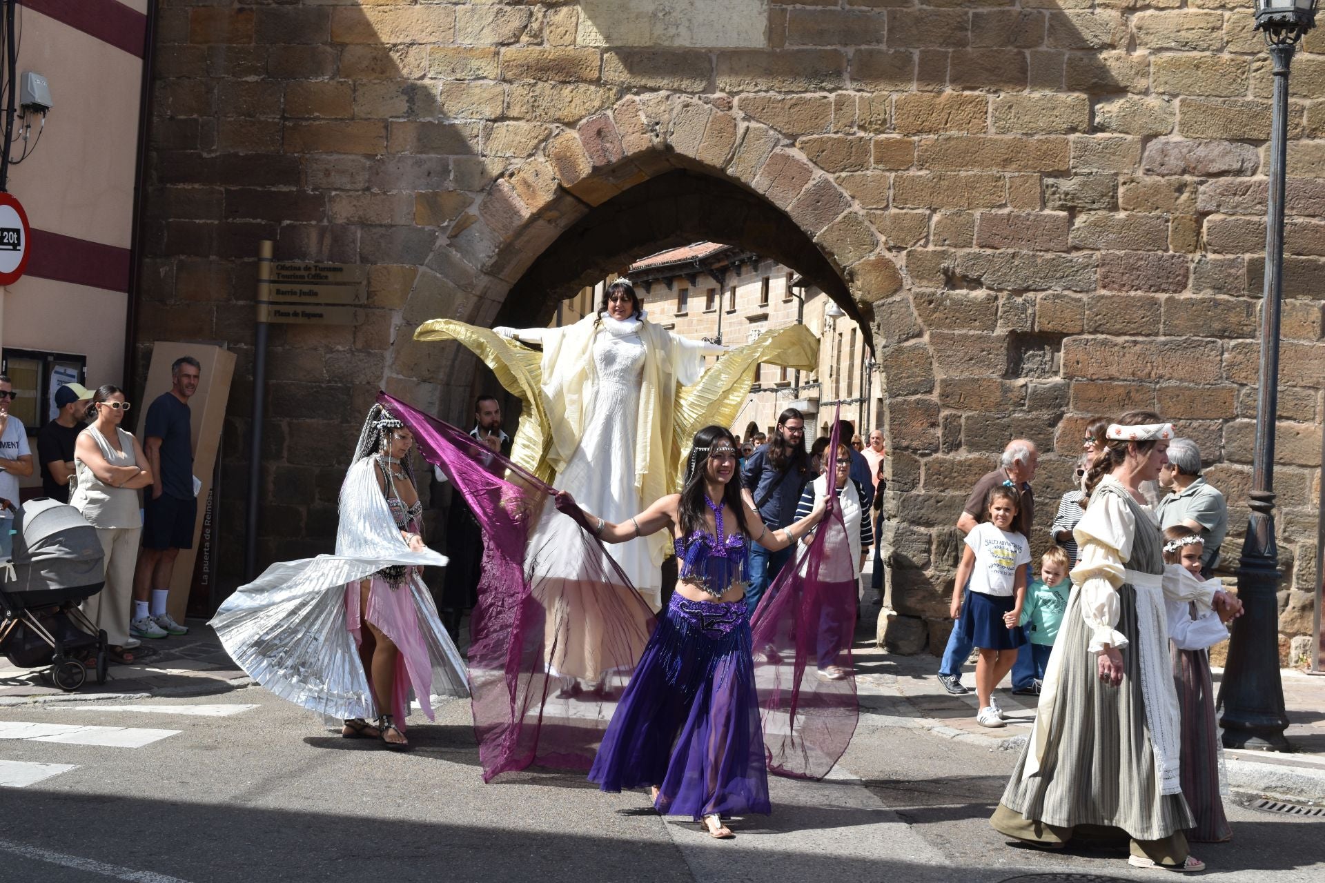 Carlos I y su hermana Leonor regresan a Aguilar de Campoo