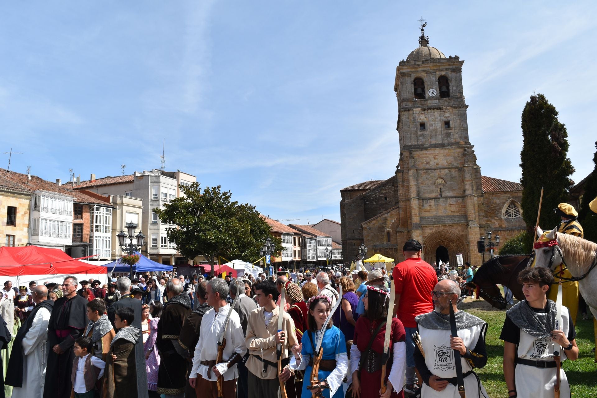 Carlos I y su hermana Leonor regresan a Aguilar de Campoo