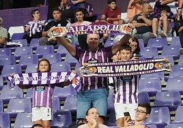 Imágenes de la afición en el José Zorrilla durante el Real Valladolid - UD Almería
