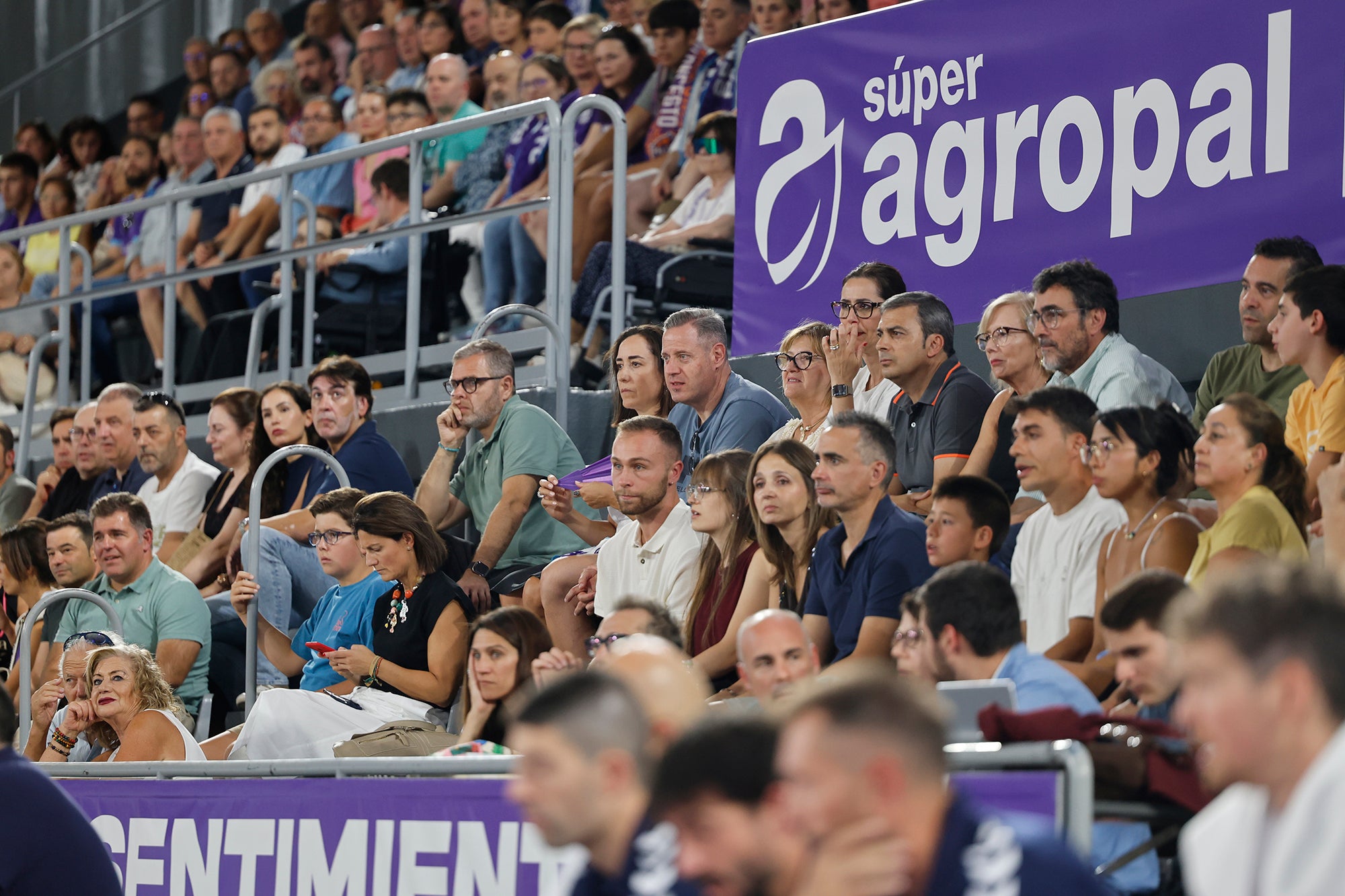 Búscate en las gradas de la final de la Copa Castilla y León de Baloncesto