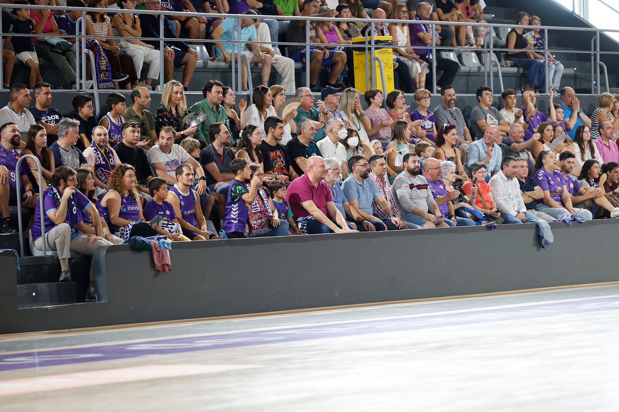 Búscate en las gradas de la final de la Copa Castilla y León de Baloncesto