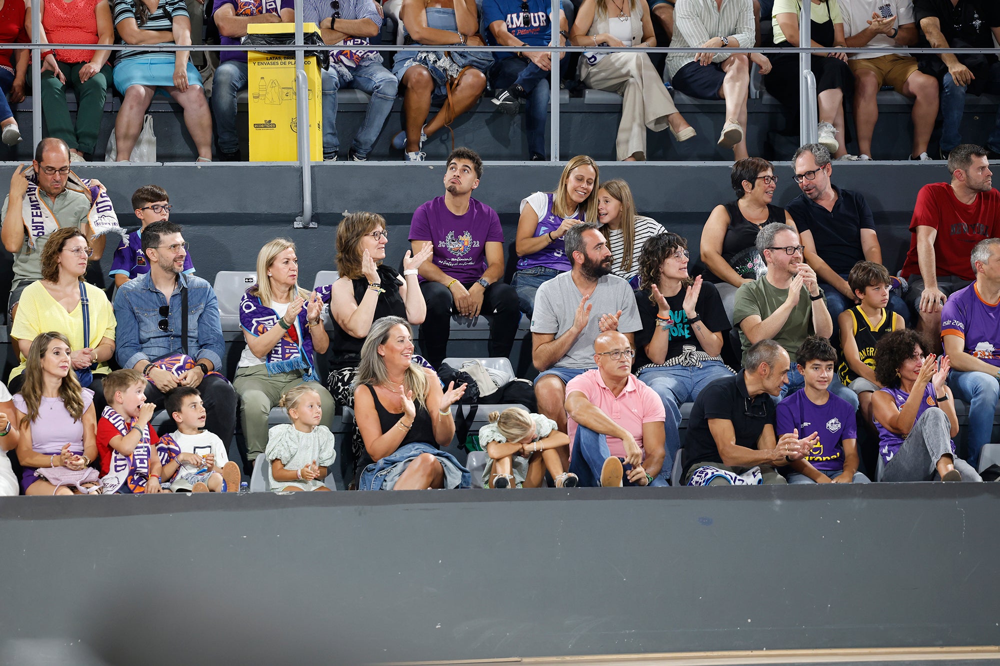 Búscate en las gradas de la final de la Copa Castilla y León de Baloncesto