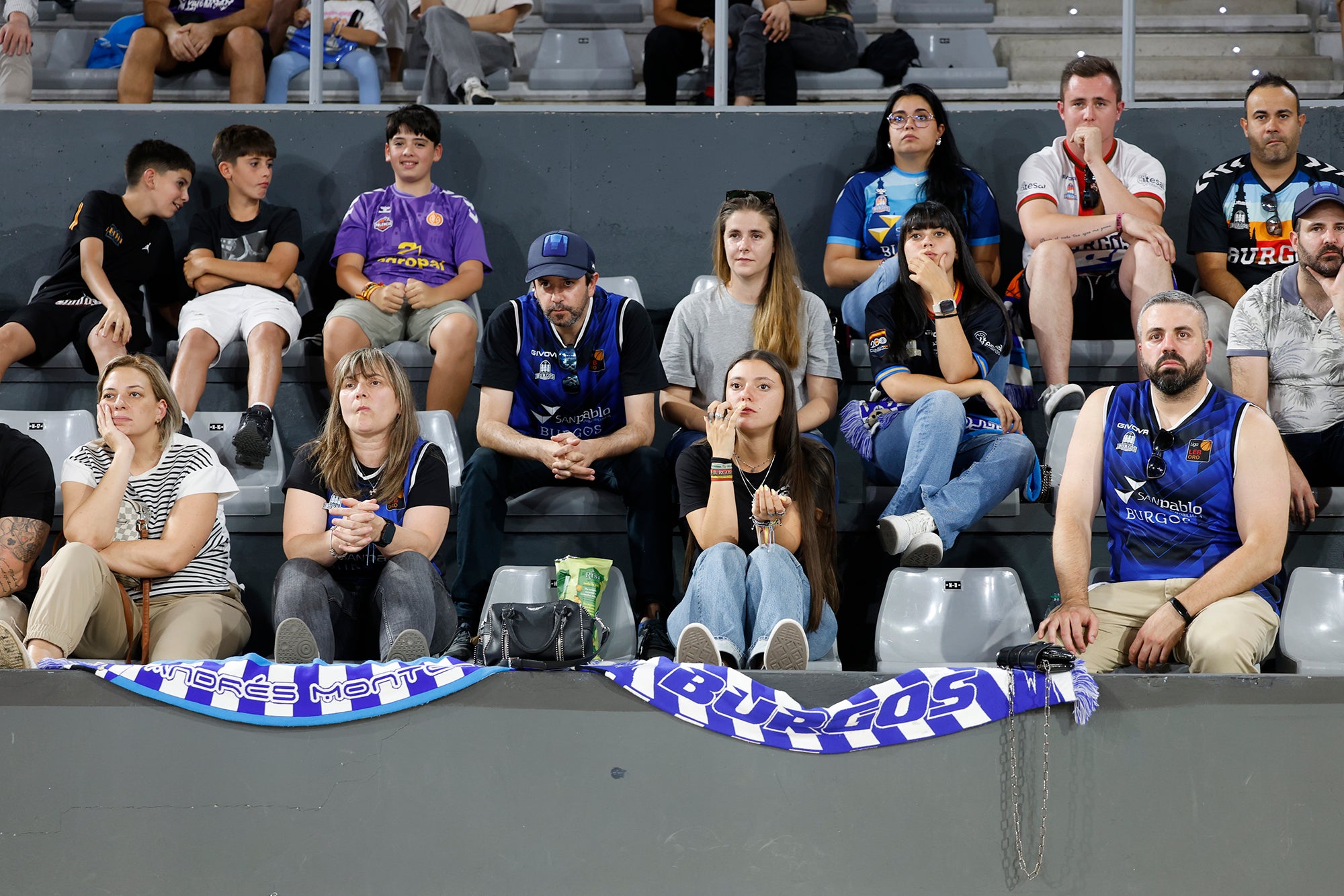 Búscate en las gradas de la final de la Copa Castilla y León de Baloncesto