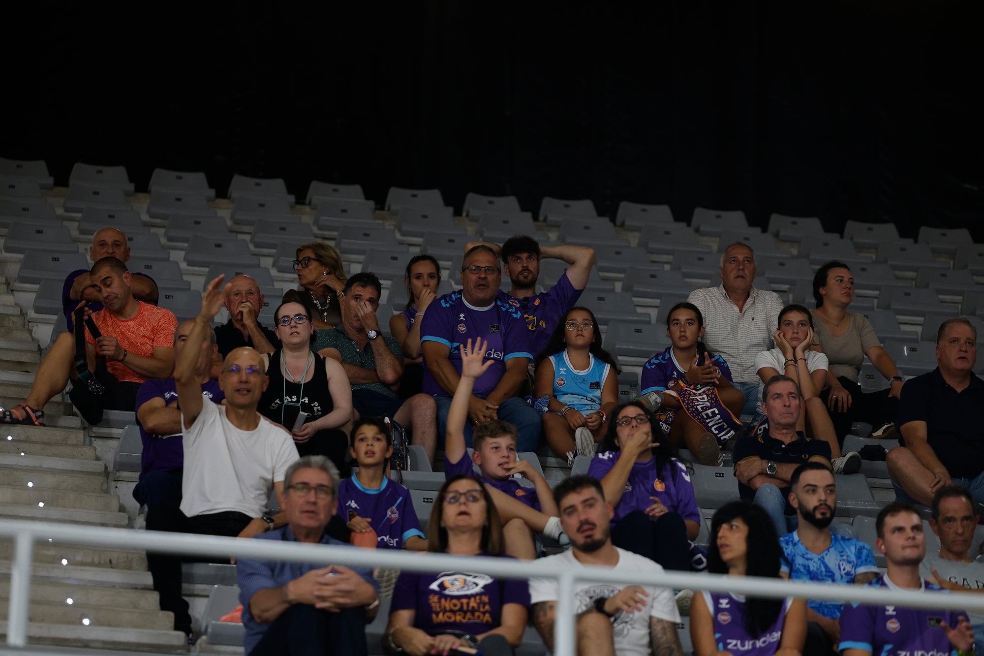 Búscate en las gradas de la final de la Copa Castilla y León de Baloncesto