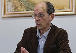 Jesús Valero, en el campus.