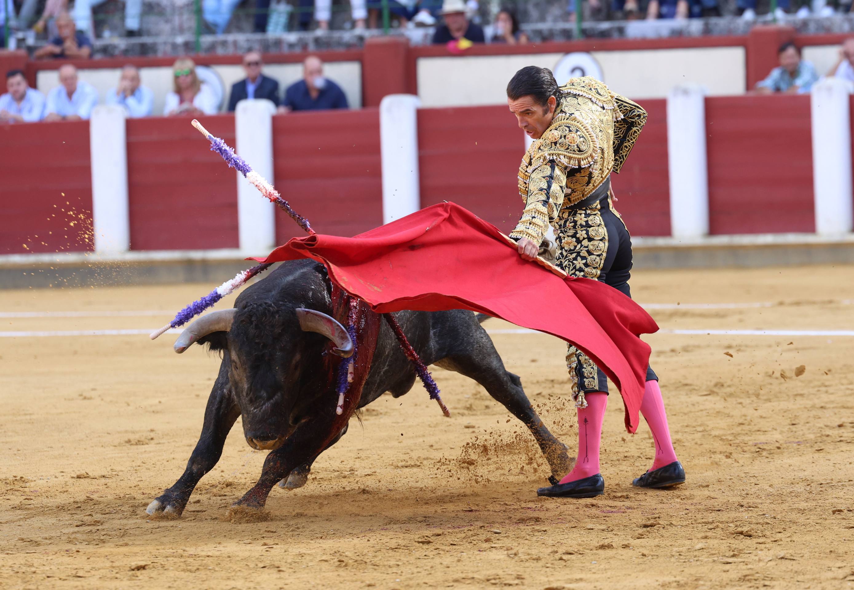 La corrida de toros de Uceda Leal, Jiménez Fortes y Rufo, en imágenes