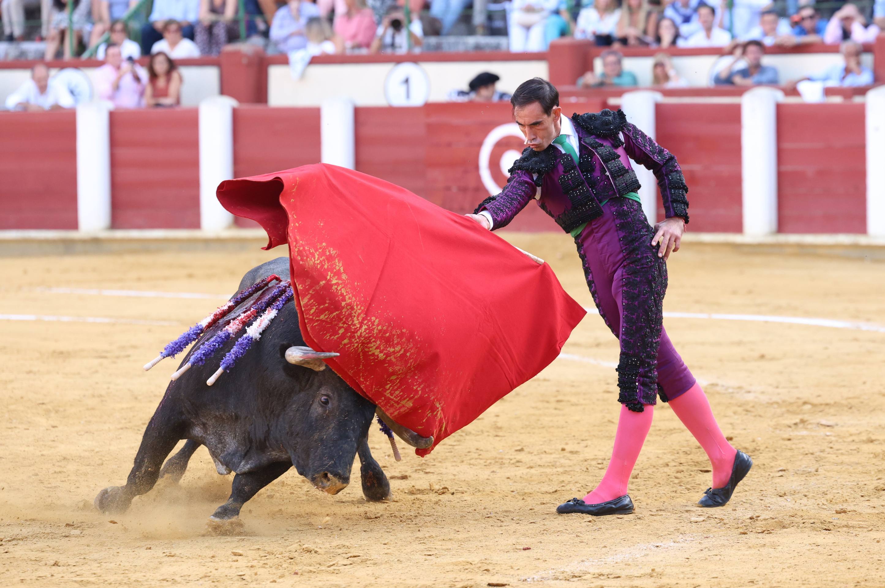 La corrida de toros de Uceda Leal, Jiménez Fortes y Rufo, en imágenes