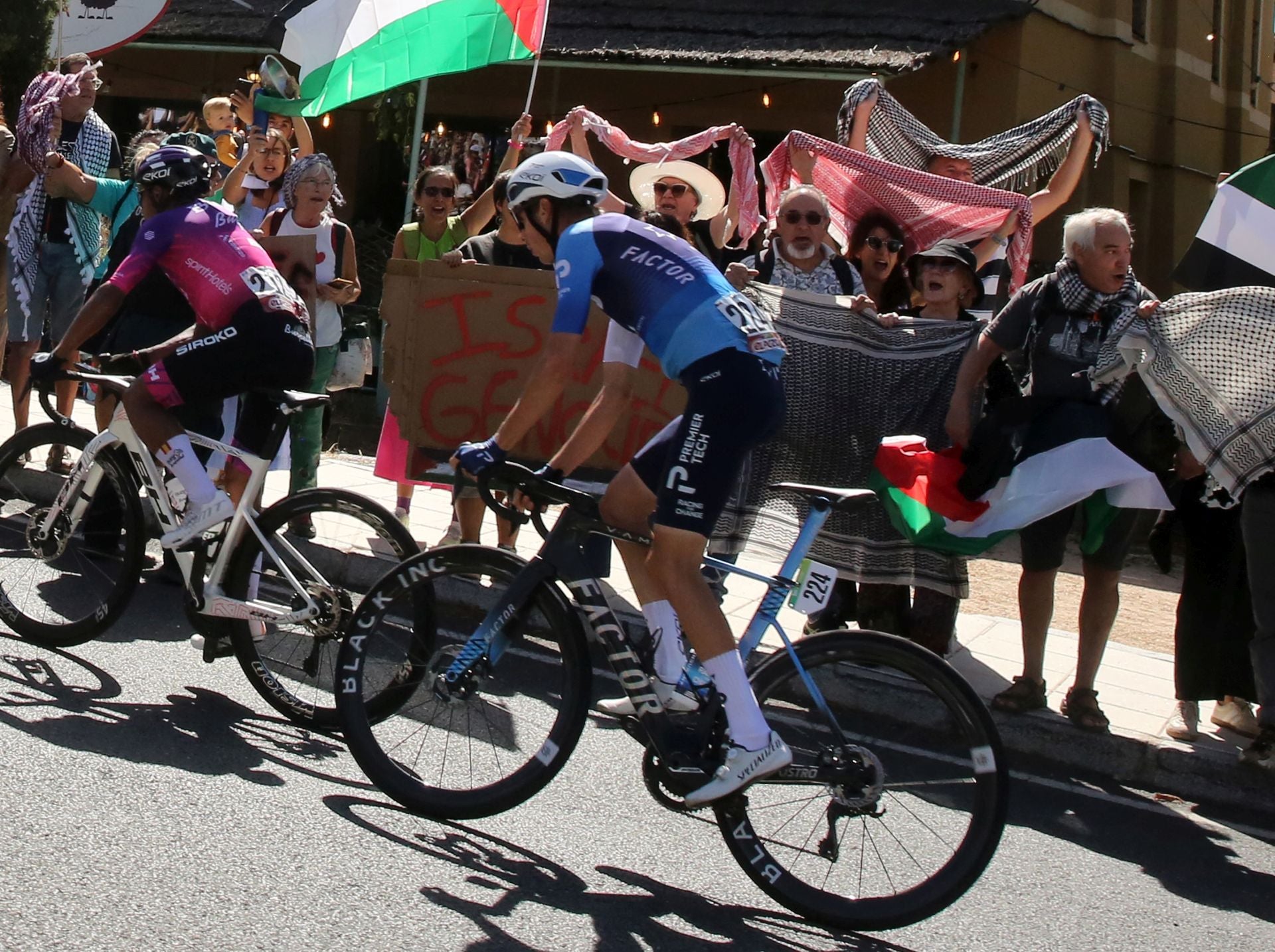 Fotografías de La Vuelta a su paso por Segovia