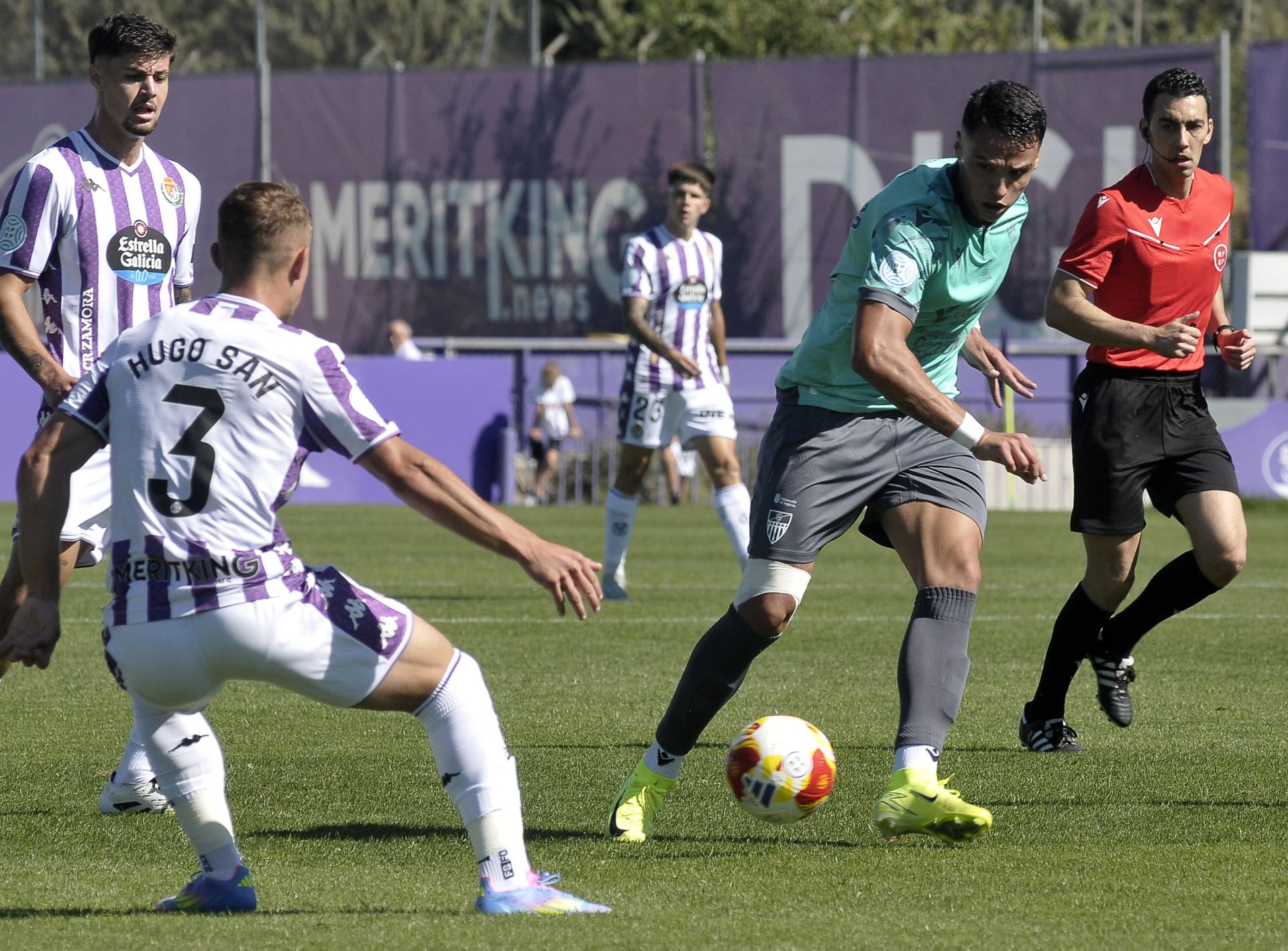 Fotos del partido entre la Segoviana y el Valladolid B