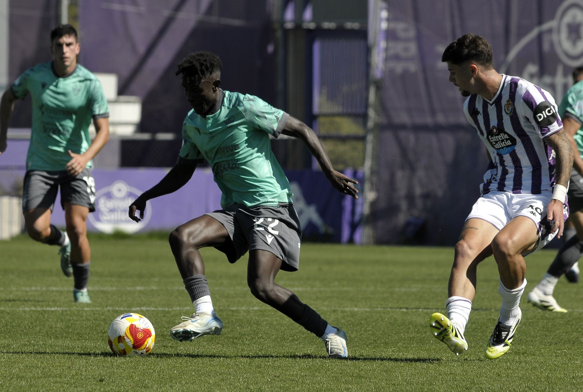 Fotos del partido entre la Segoviana y el Valladolid B
