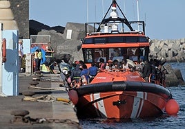 Interceptado ayer un cayuco con 235 migrantes a unas siete millas de La Restinga (El Hierro)