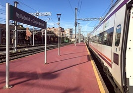 Imagen de archivo de un tren en la estación Campo Grande de Valladolid.