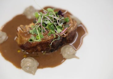 Râble de conejo con salsa de chocolate, por el chef Víctor Sanz