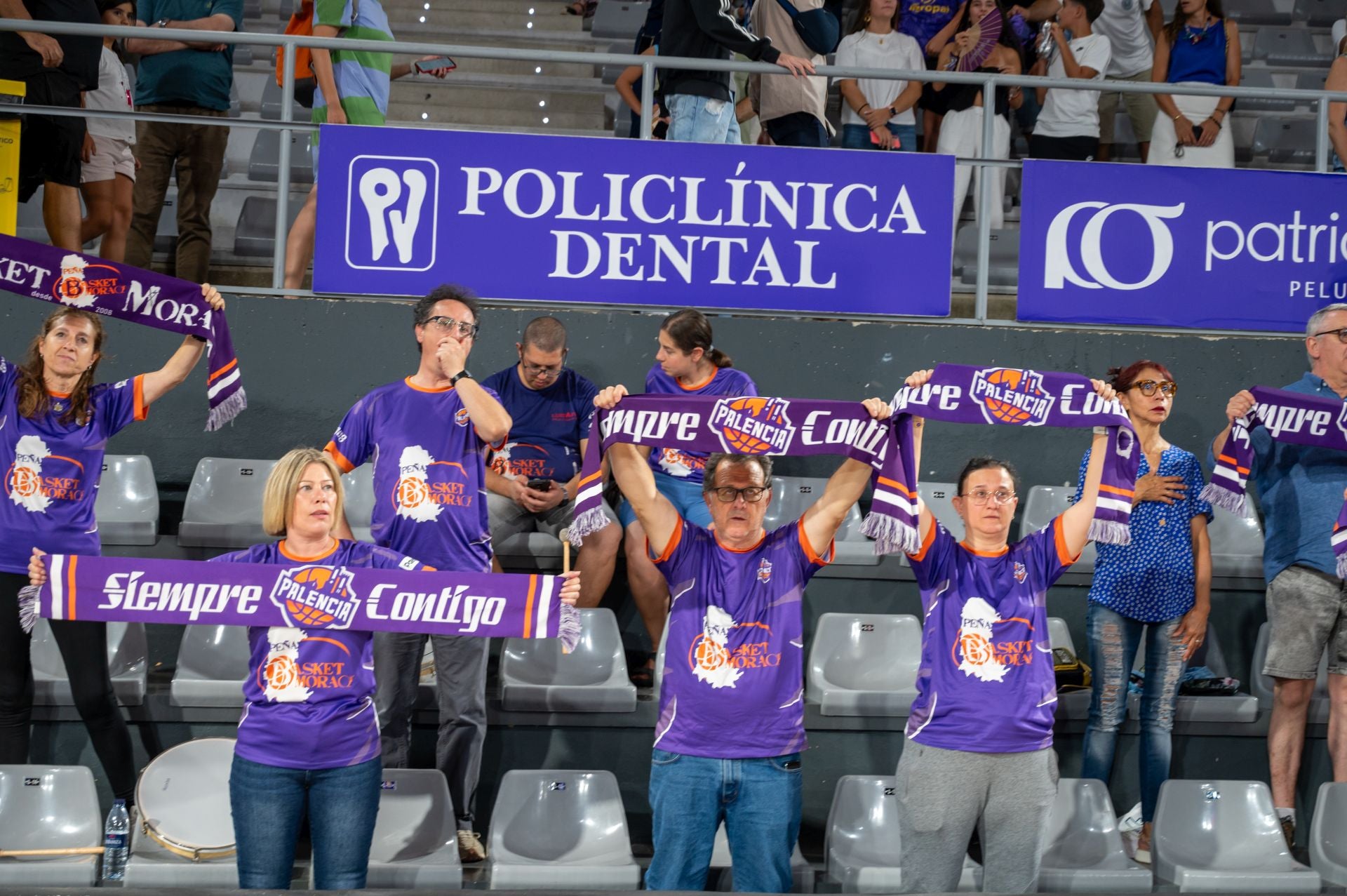 Búscate en las gradas del Súper Agropal Palencia-UEMC Valladolid