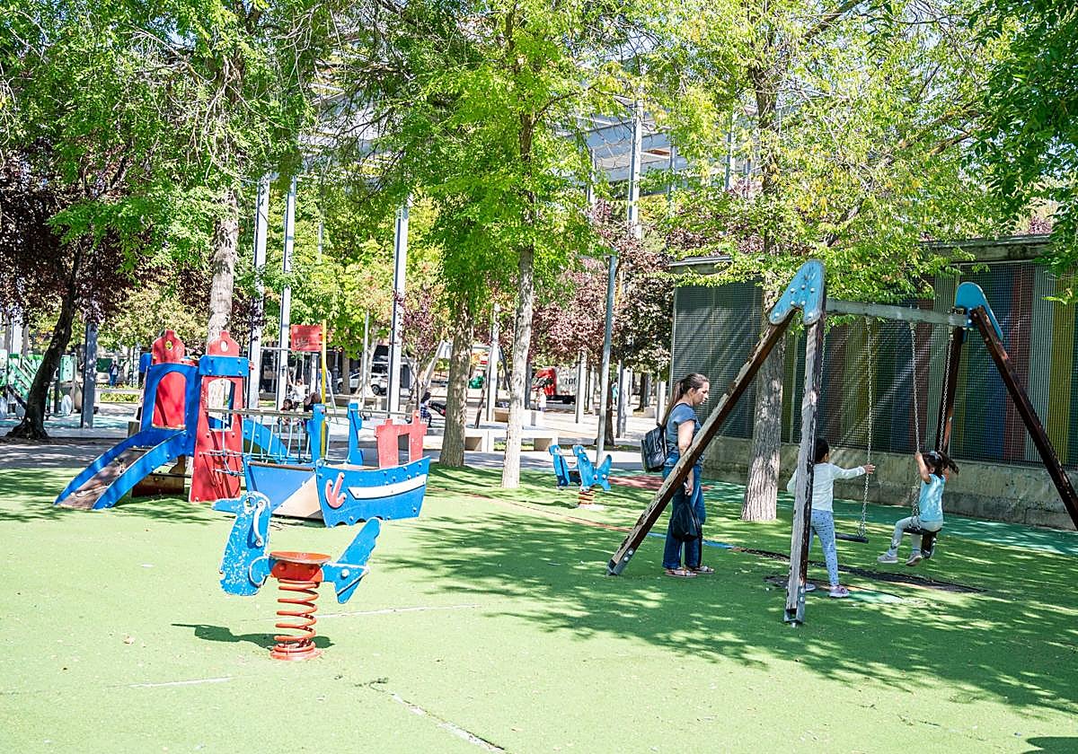 Zona de juegos del parque del Salón.