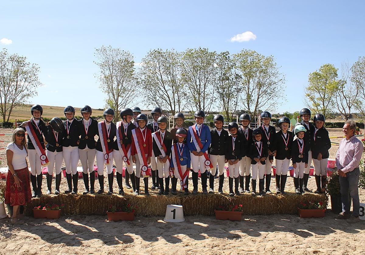 Podi ocon todos los medallistas de la competición.