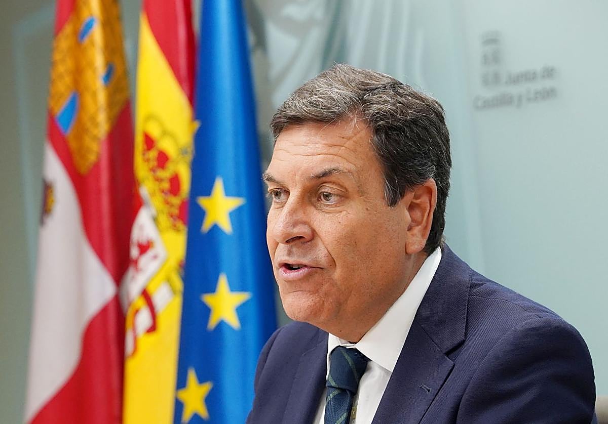 El portavoz de la Junta de Castilla y León, Carlos Fernández Carriedo, este jueves en la rueda de prensa posterior al Consejo de Gobierno.