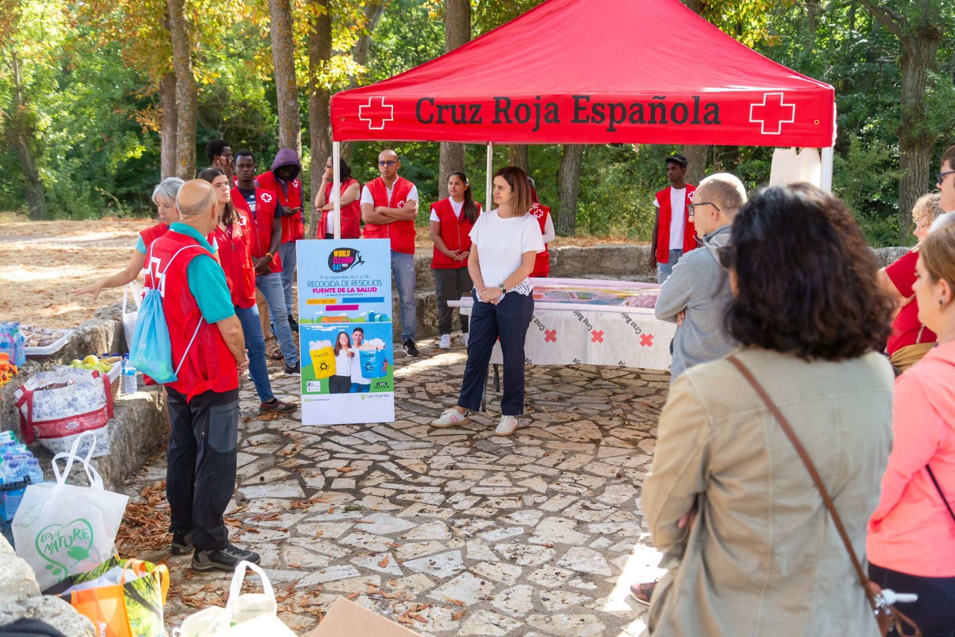 Unidos para limpiar la Fuente de la Salud
