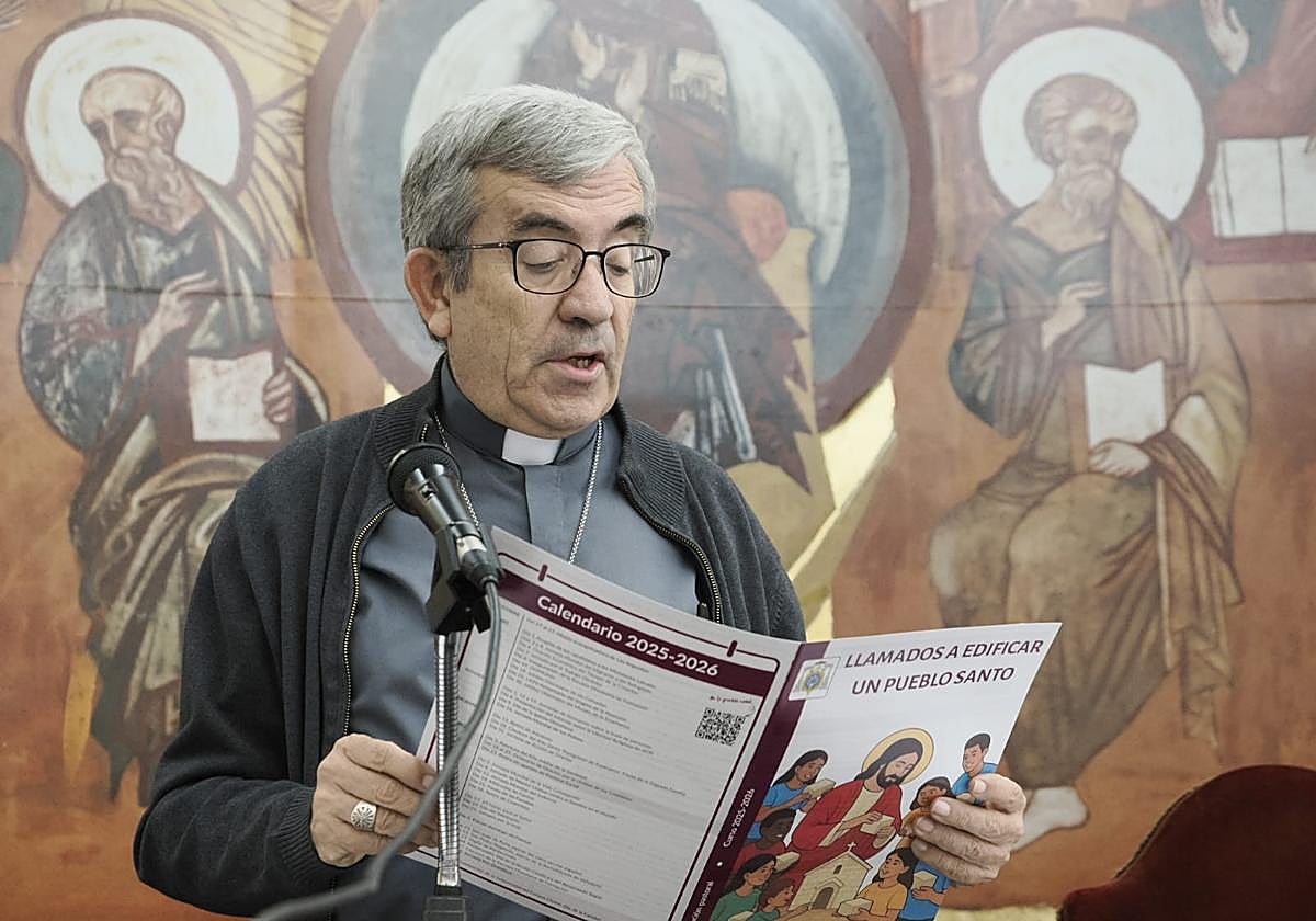 El Arzobispo de Valladolid, Luis Argüello, en la presentación del programa pastoral 25-26 al clero vallisoletano
