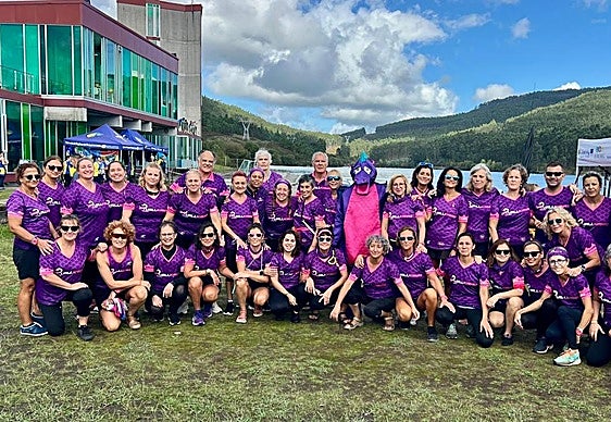 Las integrantes de las Vallkirias, en el embalse Pontillón De Castro (Verducido).