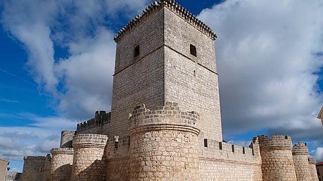 Como recompensa por sus hazañas, Juan II donó la villa de Portillo con su castillo a...