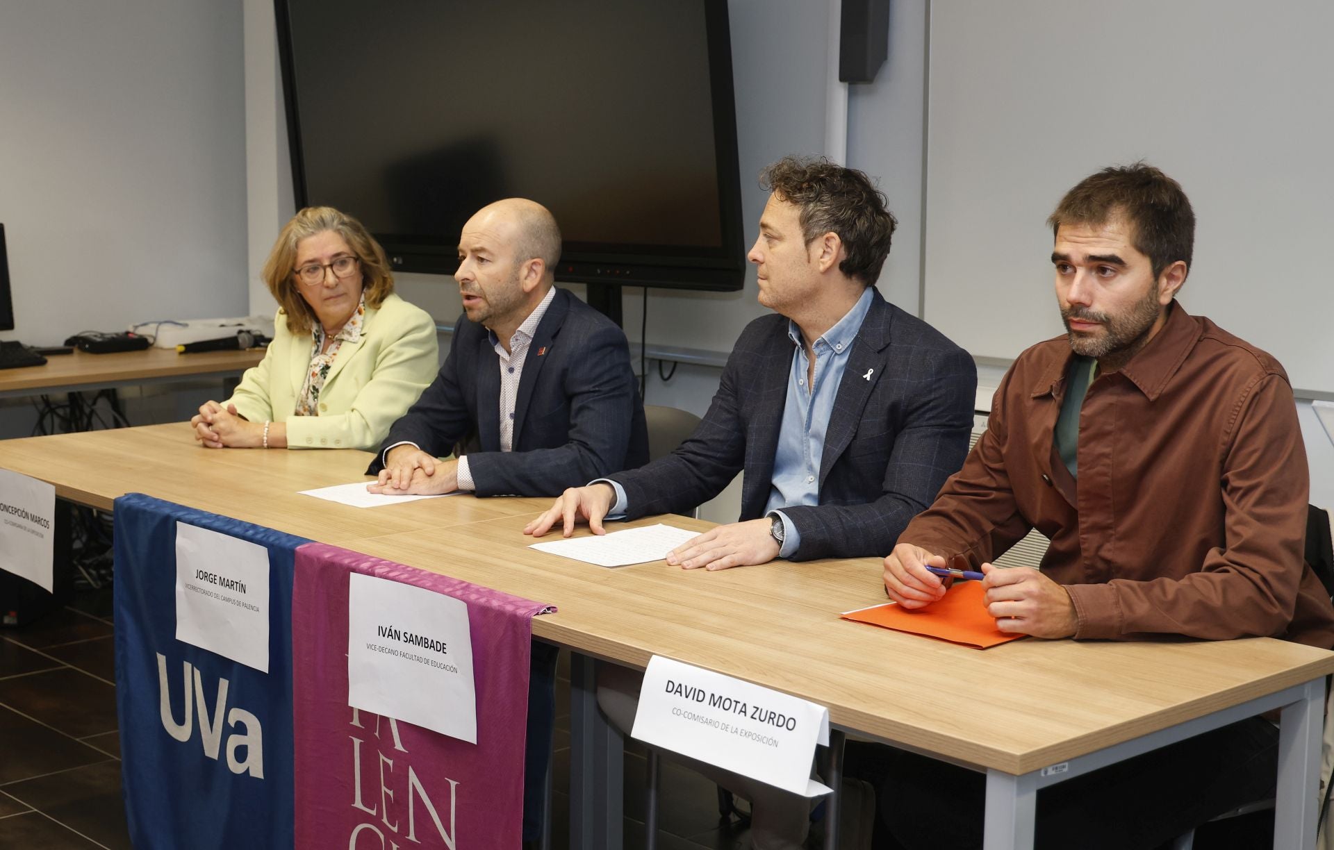 &#039;Magnicidios. Dar en la cabeza&#039; invita a la reflexión en el campus