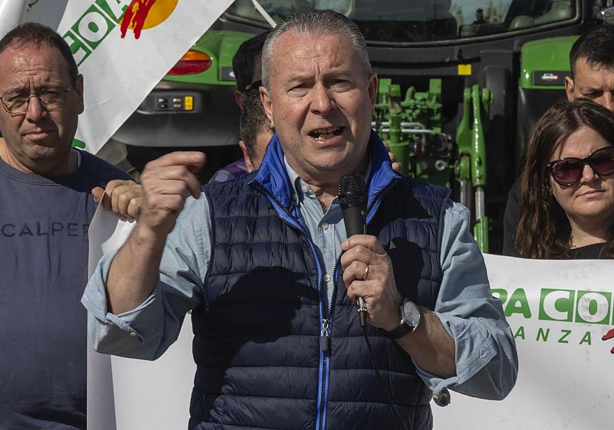 El presidente de Asaja en Castilla y León, Donaciano Dujo, en una protesta del campo anterior.