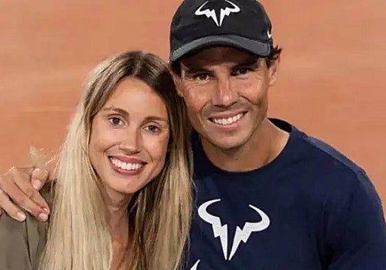 Maribel Nadal junto a su hermano Rafa.